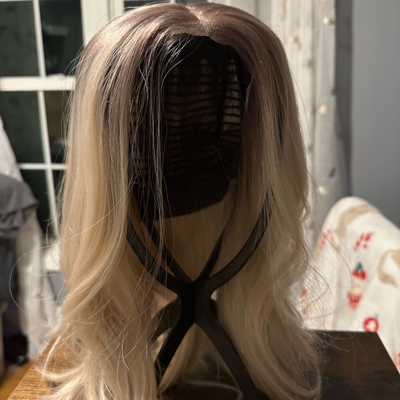 Aisom A09 in Bright Blonde - Picture 1 of 4